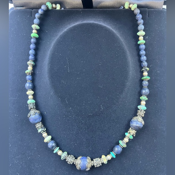 Jewelry - Beaded Gorgeous Statement Necklace HR12-11